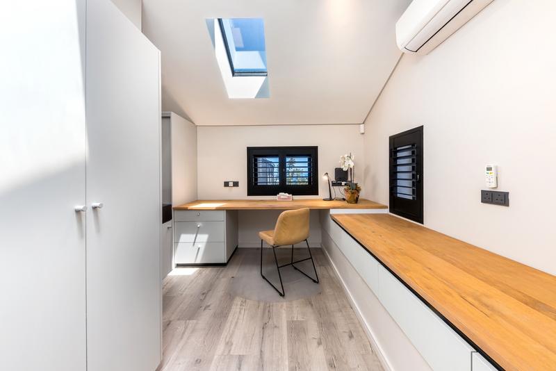 5 Bedroom Property for Sale in Camps Bay Western Cape